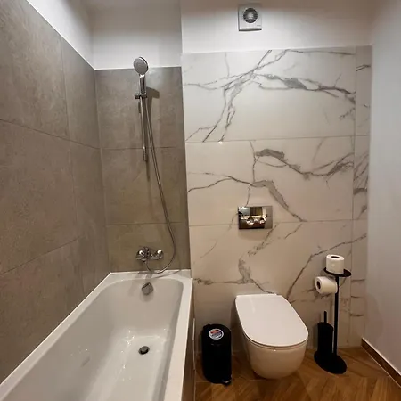 Moos Qualis Apartment *